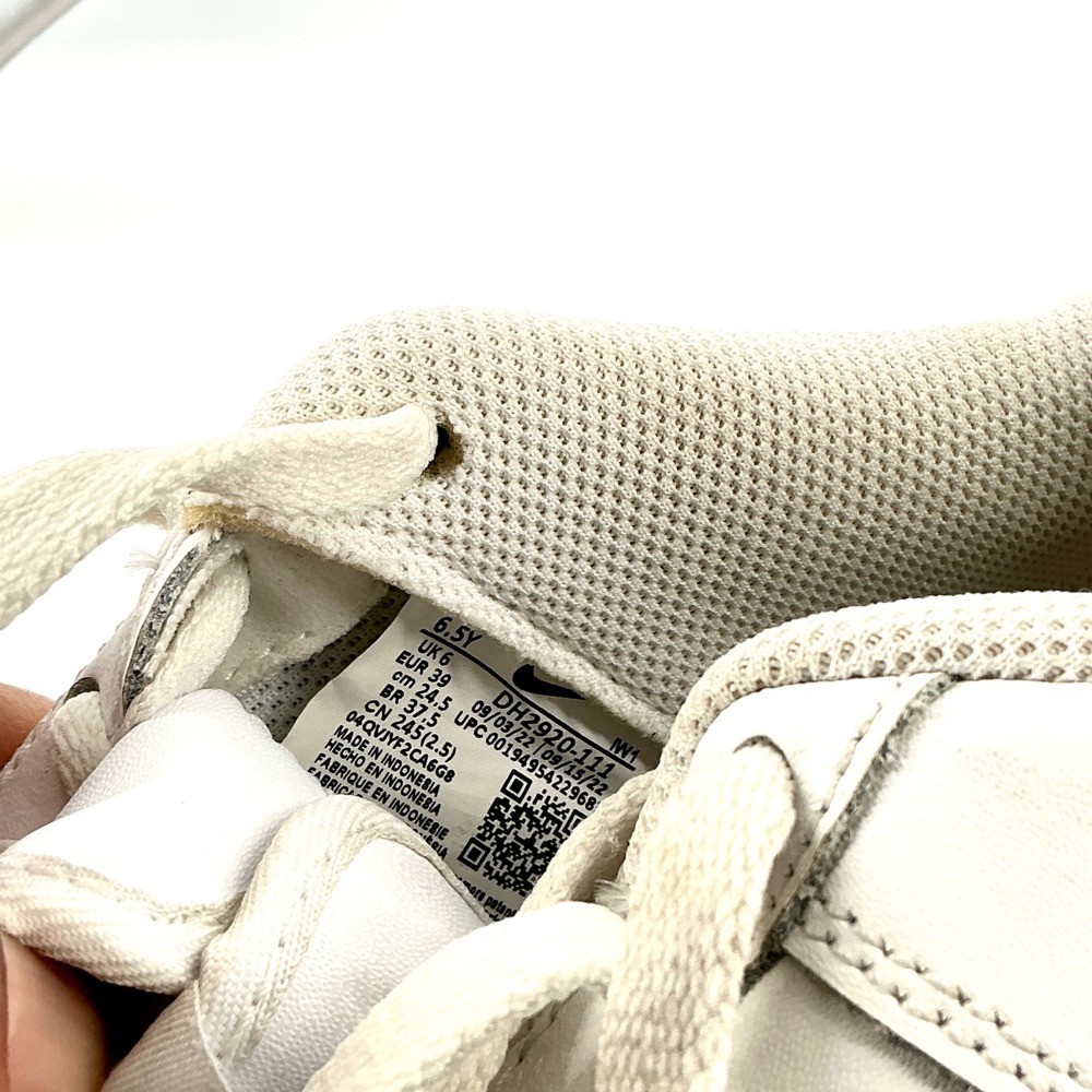 Nike Kids Size 6.5Y 6.5 Y Air Force 1 LE GS White Low Top Sneakers Shoes - Picture 4 of 8